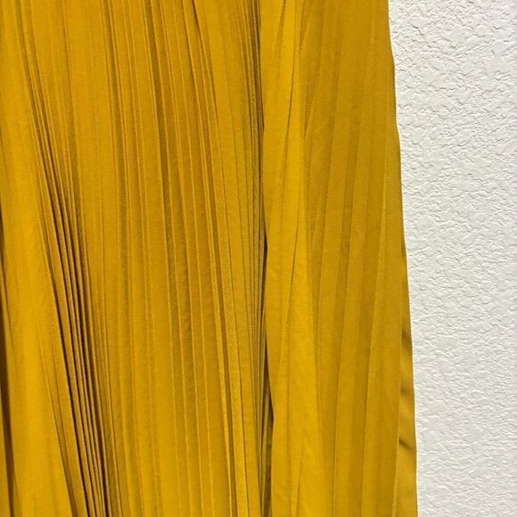 NWT Nanette Lepore Womens High Neck Pleated Smocked A-Line Dress Yellow 2 - Picture 9 of 13